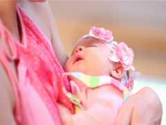 黏膜下子宫肌瘤如何剔除？妇科宫腔镜微创手术步骤与风险防范